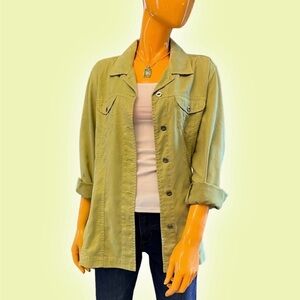 CHICO’S Faux Suede Shacket. Wears as shirt or light jacket   Chicos size 2 (M)
